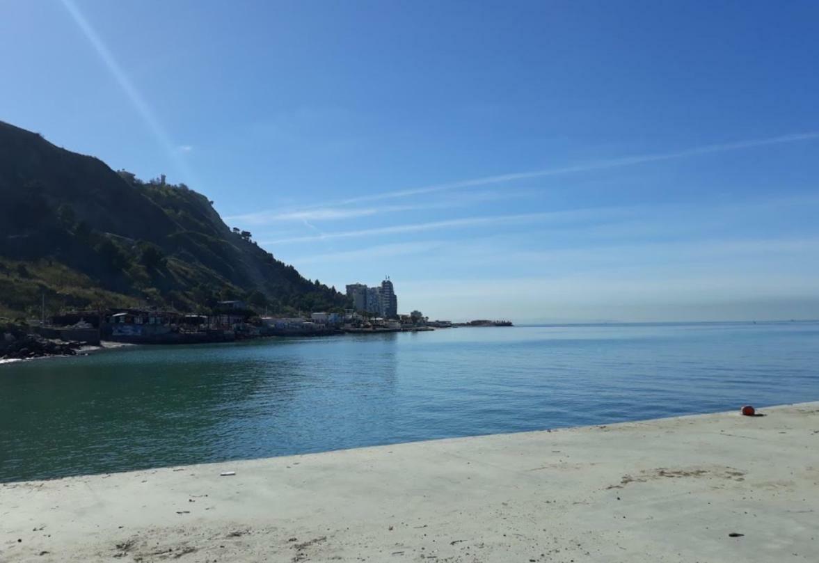 Hotel Ferrara Durres Bagian luar foto