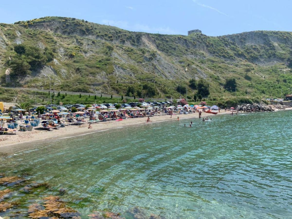 Hotel Ferrara Durres Bagian luar foto