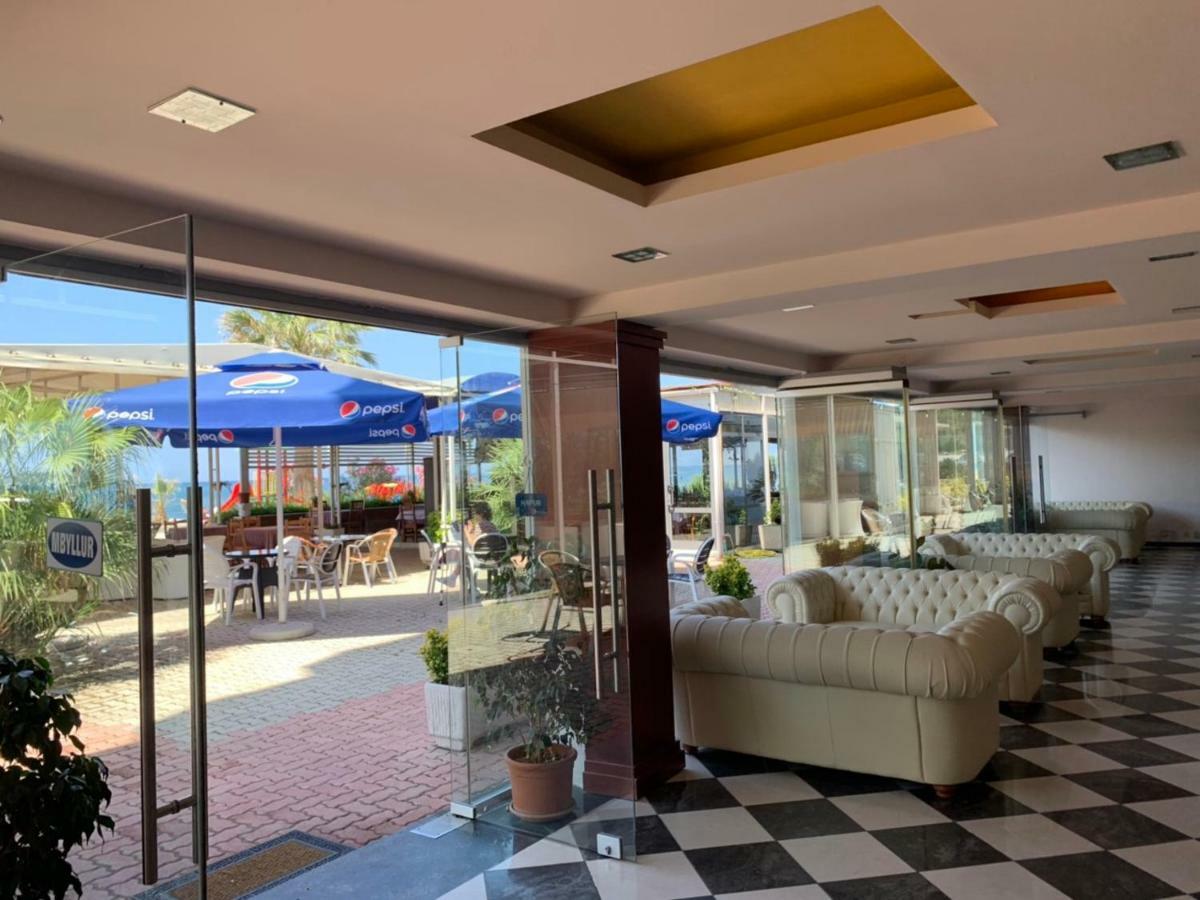Hotel Ferrara Durres Bagian luar foto