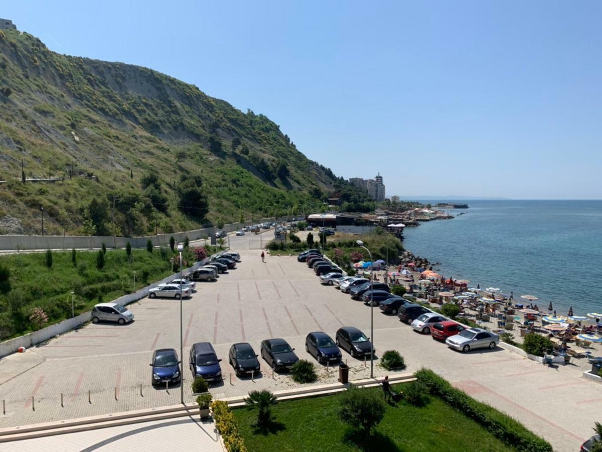 Hotel Ferrara Durres Bagian luar foto