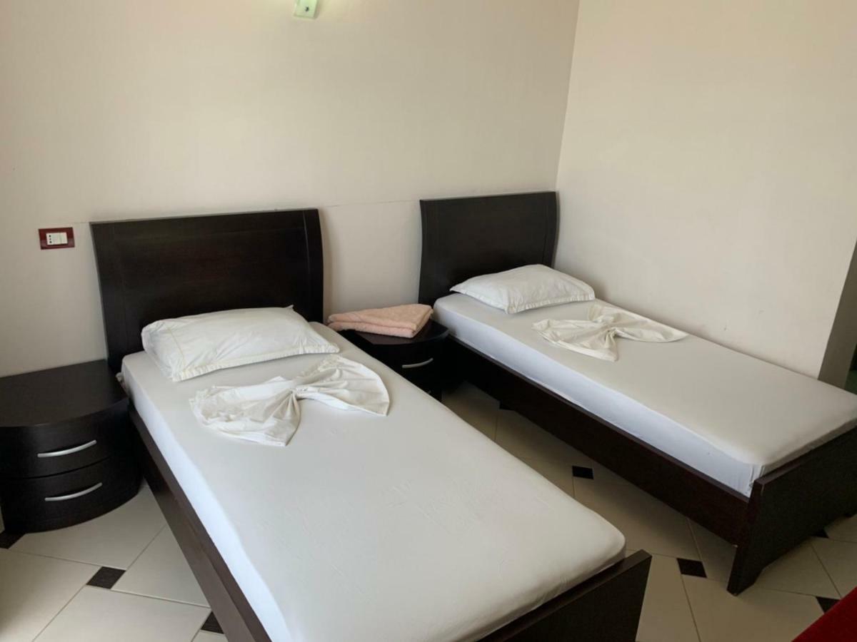 Hotel Ferrara Durres Bagian luar foto